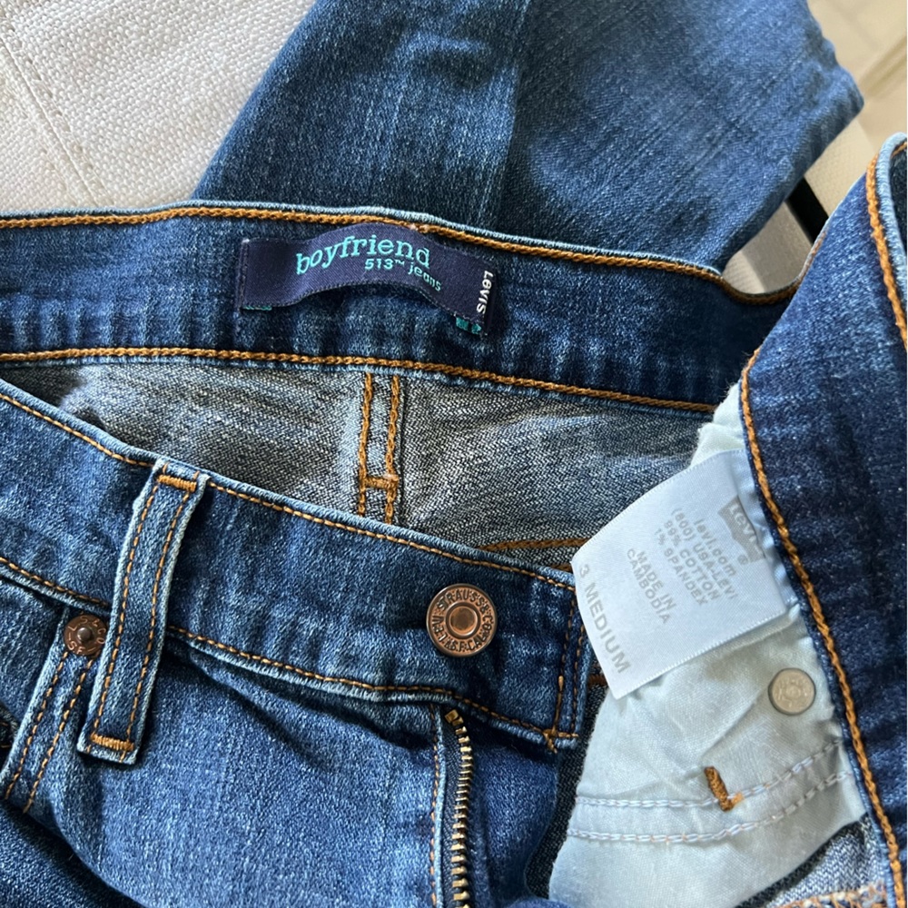 Levi’s - Boyfriend 513 Blue Jeans - Size 3 - Picture 3 of 3